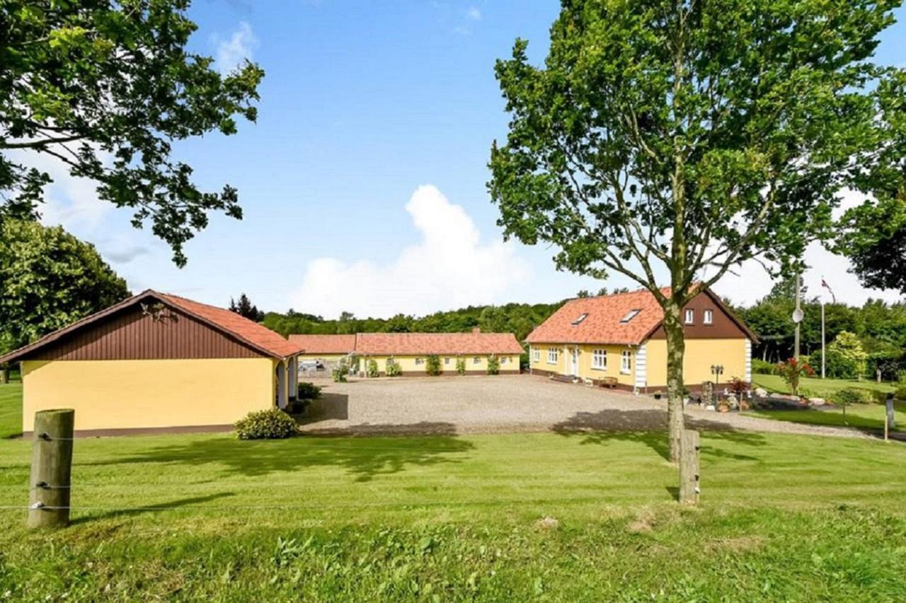 Farm stay Smidstrupvej 3 - The Gadbjerg